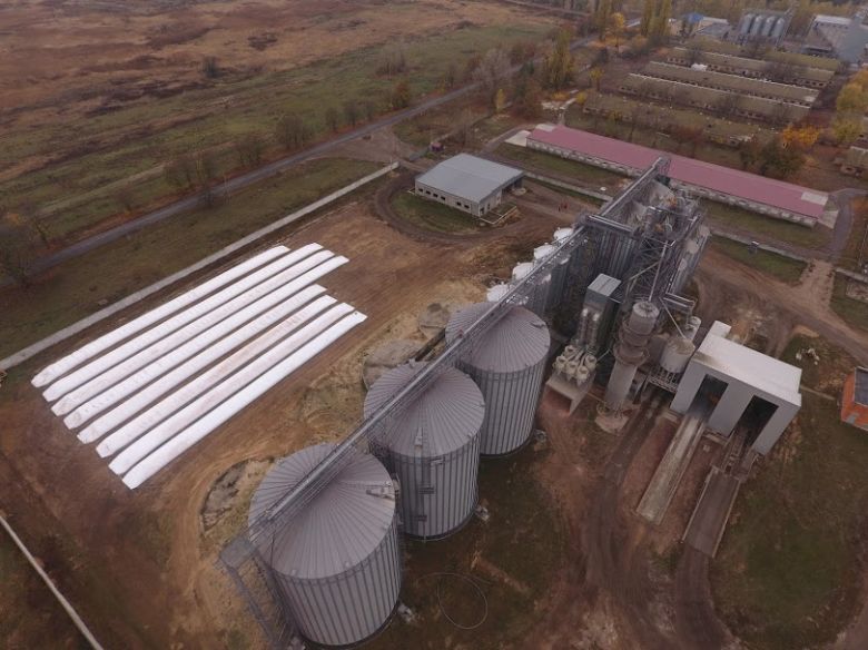 Зернохранилище «УИФК-АГРО» — вид сверху