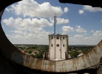 Вид из смотрового лючка на крыше элеватора