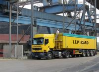 50% грузов на терминал привозят автотранспортом