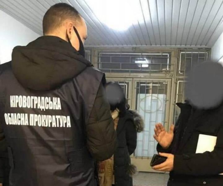 Директора склада на Кировоградщине подозревают в хищении зерна на 6 млн гривен