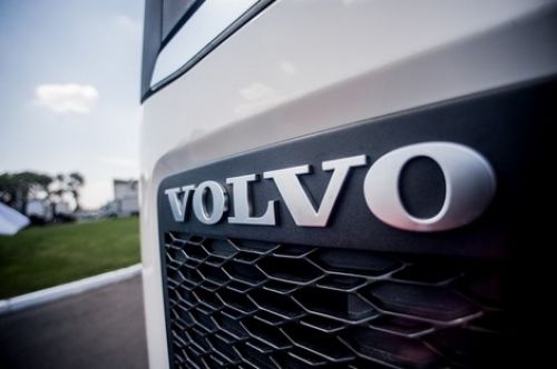 «НИБУЛОН» приобрела у «Вольво Украина» 30 тягачей Volvo FH