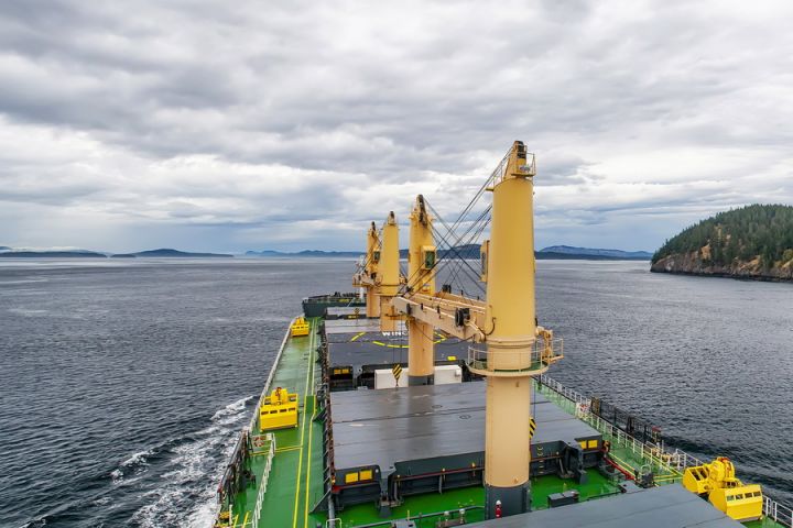 Морские дальнобойщики: Как перевозят зерно на балкерах по большой воде