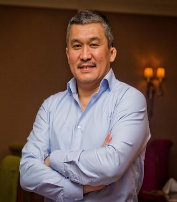 Алтинбек Мустапаєв 