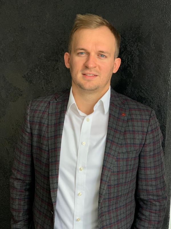 Русаков Роман — Elevatorist.com