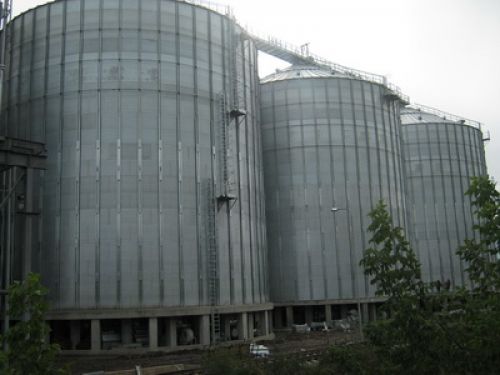 Новые емкости для хранения зерновых объемом 8,5 тыс. тонн