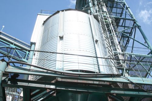 Силос участка приемки зерна