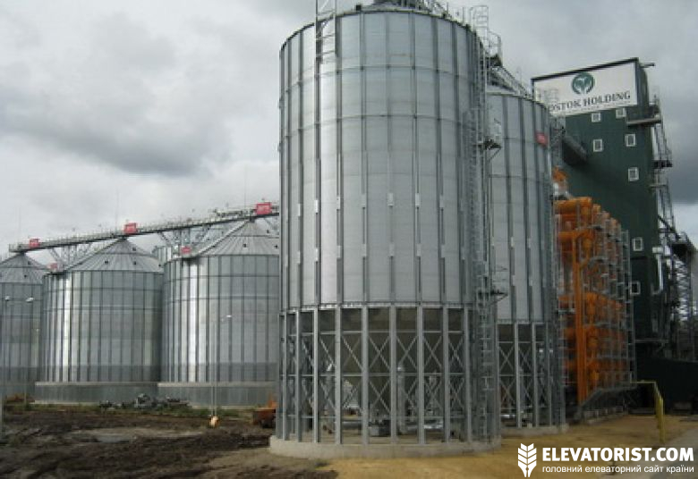Емкости для хранения зерновых фирмы SPS (Испания) 