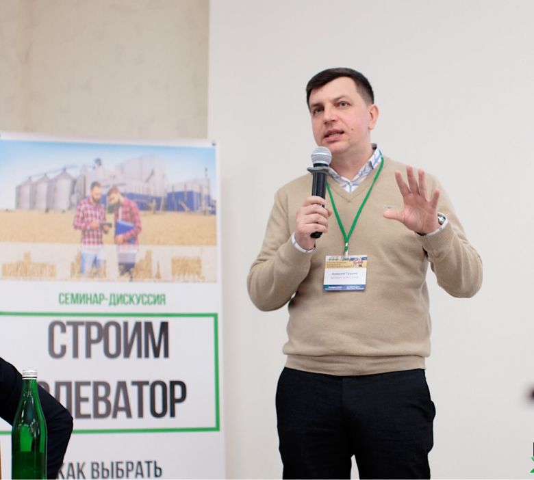 Директор «Вариант Агро Строй» Алексей Грушко рассказывает, с чего должен начинаться диалог заказчика с изготовителем