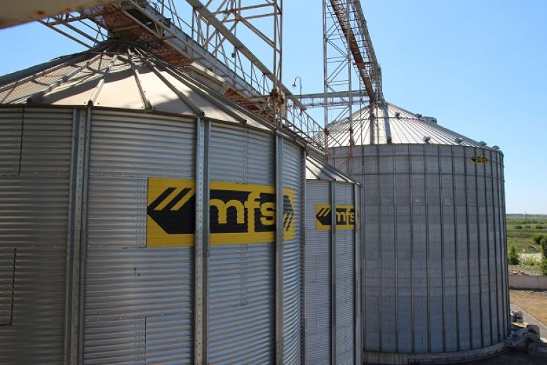 На зернохранилище установлены металлические силосы компании MFS (США) и СHIEF (США)