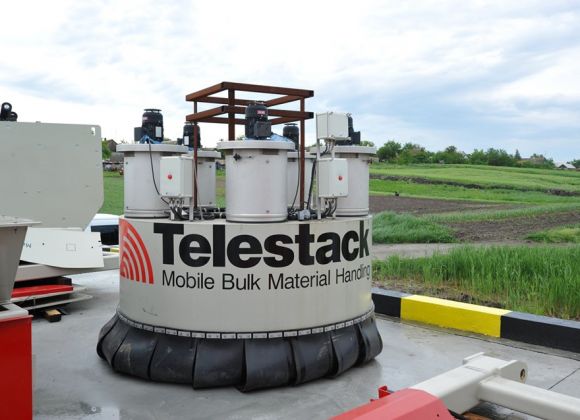 Установка судопогрузочной машины Telestack
