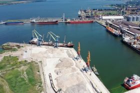 Порт Ника-Тера за полгода переработал почти 1,5 млн т зерновых