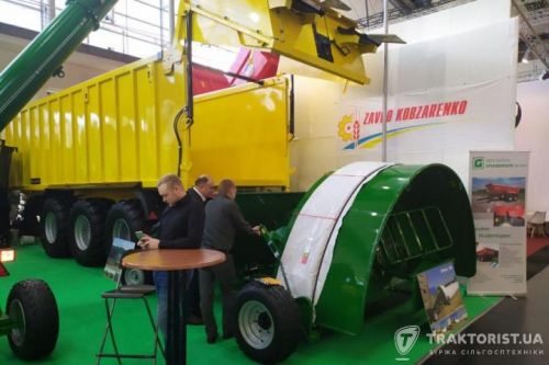 «Завод Кобзаренко» на AGRITECHNICA 2019 представил технику для хранения и перевозки зерна