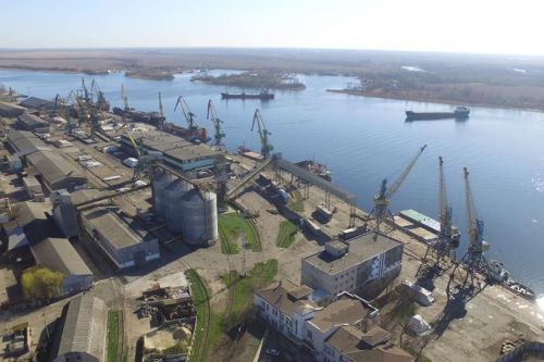 RISOIL начнет управлять Херсонским портом в феврале-марте
