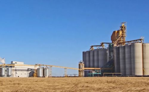 елеватор North West Terminal Ltd. (NWT) в Канаді, штат Саскачеван