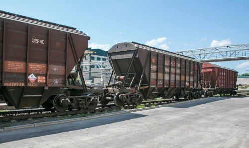 Залізничні вагони рухомого складу АТ «Укрзалізниця» призначені для перевезення зернових вантажів