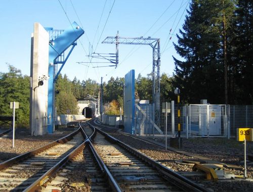 Скануючі системи для огляду залізничних вагонів і контейнерів