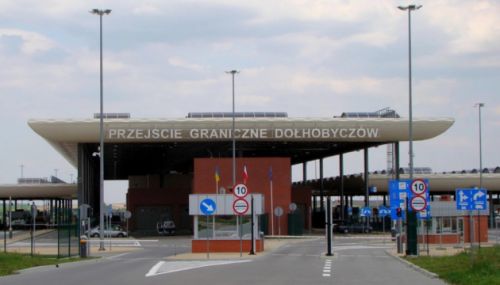 Пункт пропуску «Долгобичув-Угринів» на польсько-українському кордоні