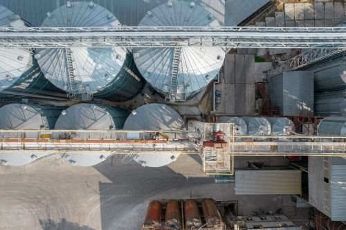 Елеватор агрокомпанії в Україні