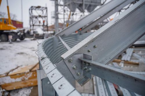 Процес будівництва силосів для зберігання зерна