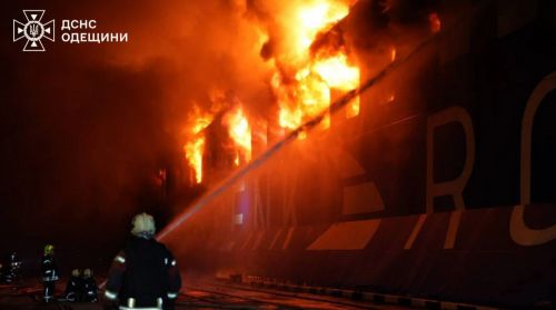 Пожежа на судні в порту на Одещині внаслідок атаки Росії