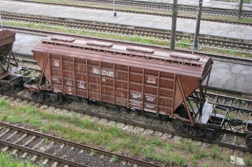 Залізничний вагон для перевезення зерна