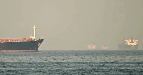 Судна в Ормузькій протоці