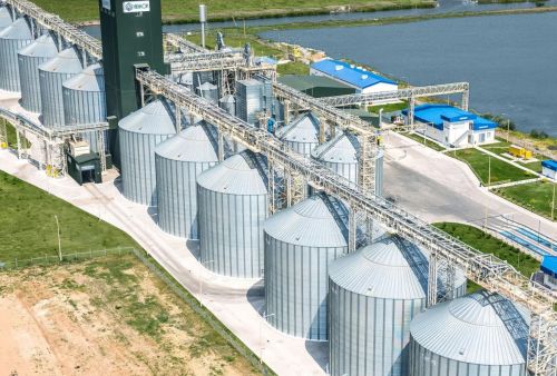Елеватор на території філії «Новоодеська» агрохолдингу «НІБУЛОН»