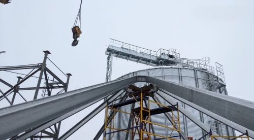 Будівництво силосів для зберігання зерна компанії KMZ Industries