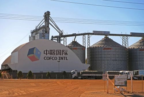 Соєпереробний завод COFCO в місті Рондонополіс (штат Мату-Гросу, Бразилія)