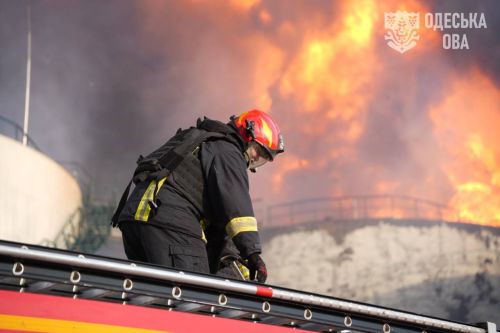 Пожежа резервуарів з олією