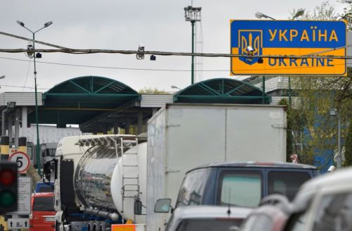 Черга транспорту в пункті пропуску на Одещині