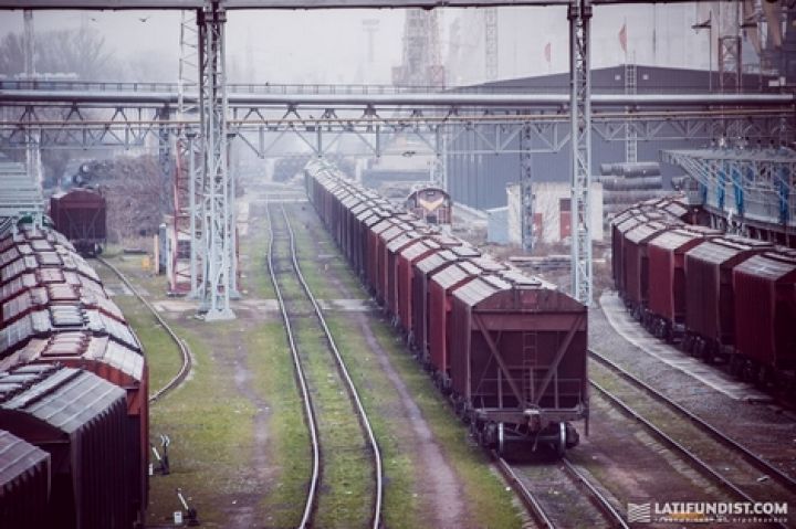 Укрзализныця думает ограничить работу 198 грузовых станций