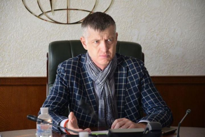 Директора Черноморского морпорта Попова отстранили от должности