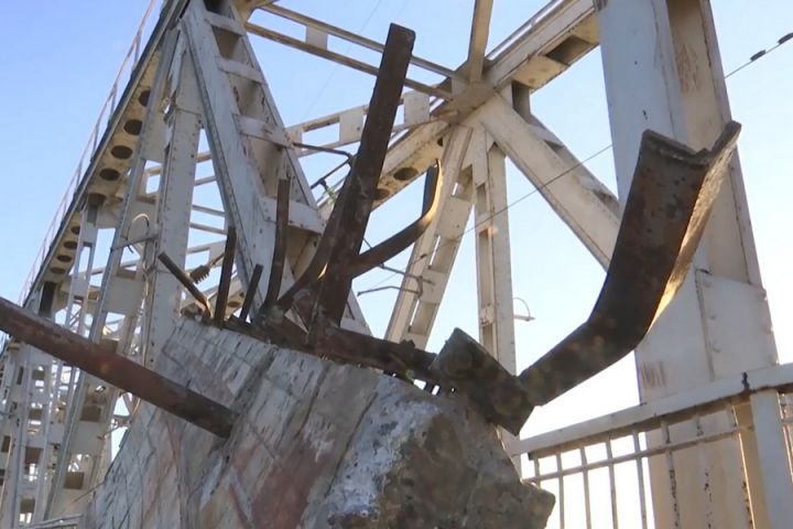 Окупанти продовжують знищувати об'єкти інфраструктури в Одеській області