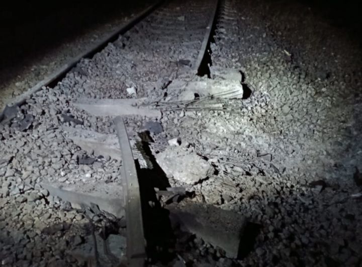 Росія атакувала логістичну інфраструктуру України: низка портів тимчасово не приймає поїзди — Кулеба