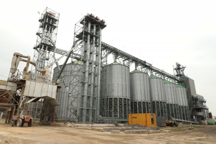 Територія елеватора у Козятинській міській громаді на Вінниччині