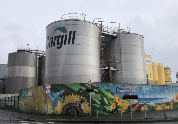 Завод з переробки соняшнику Cargill в Сен-Назері (Франція)