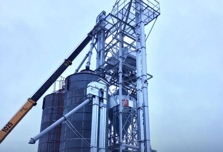 Обладнання KMZ Industries компактного елеваторного комплексу на Волині