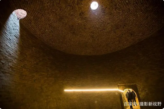 Підземне зерносховище, побудоване в 70-х. Джерело: https://baijiahao.baidu.com/s?id=1603274365395227185&wfr=spider&for=pc