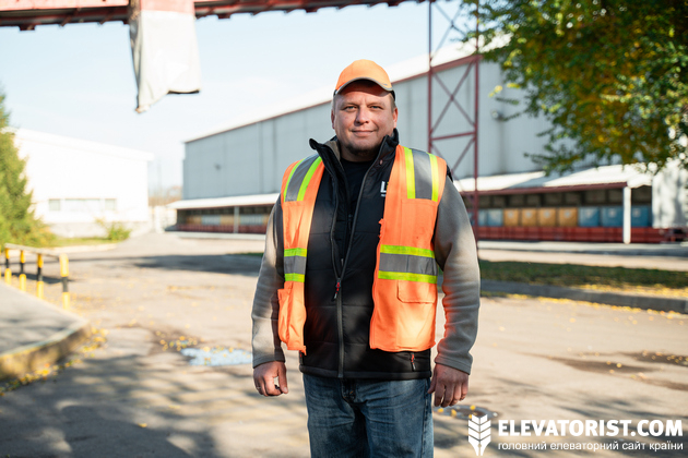 Заступник директора з виробничої діяльності насіннєвого заводу Микола Чемерицький