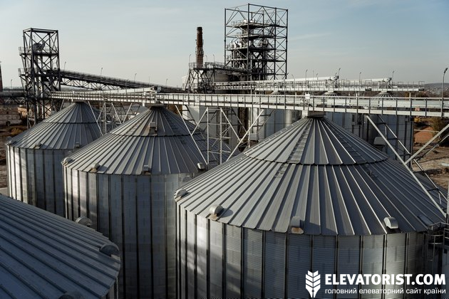 Причина проблеми може бути в самій конфігурації заповненого силосу