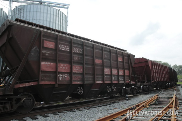 Укрзалізниця в травні тричі оголошувала конвенції на перевезення зерна